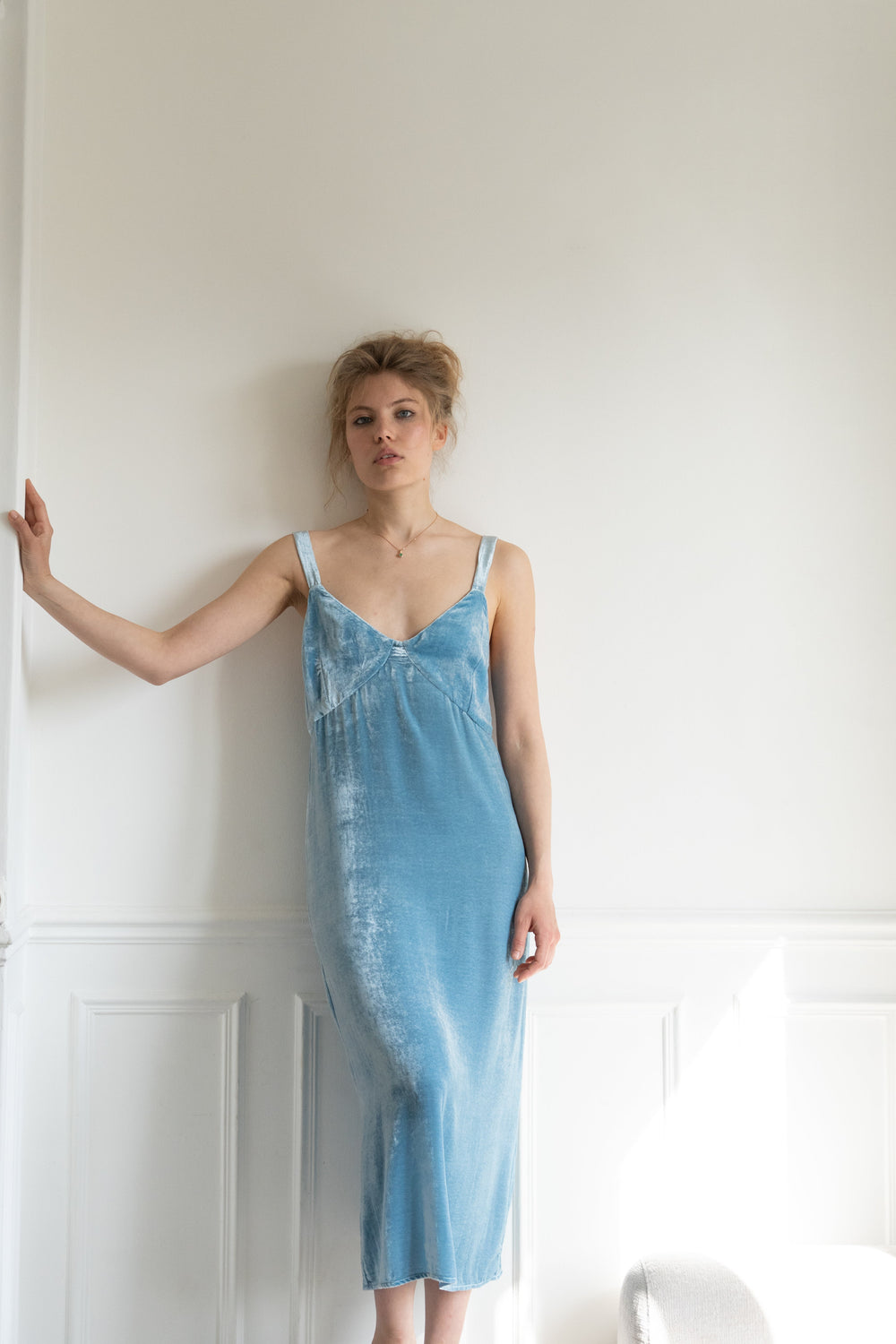 Robe Odette en velour bleu