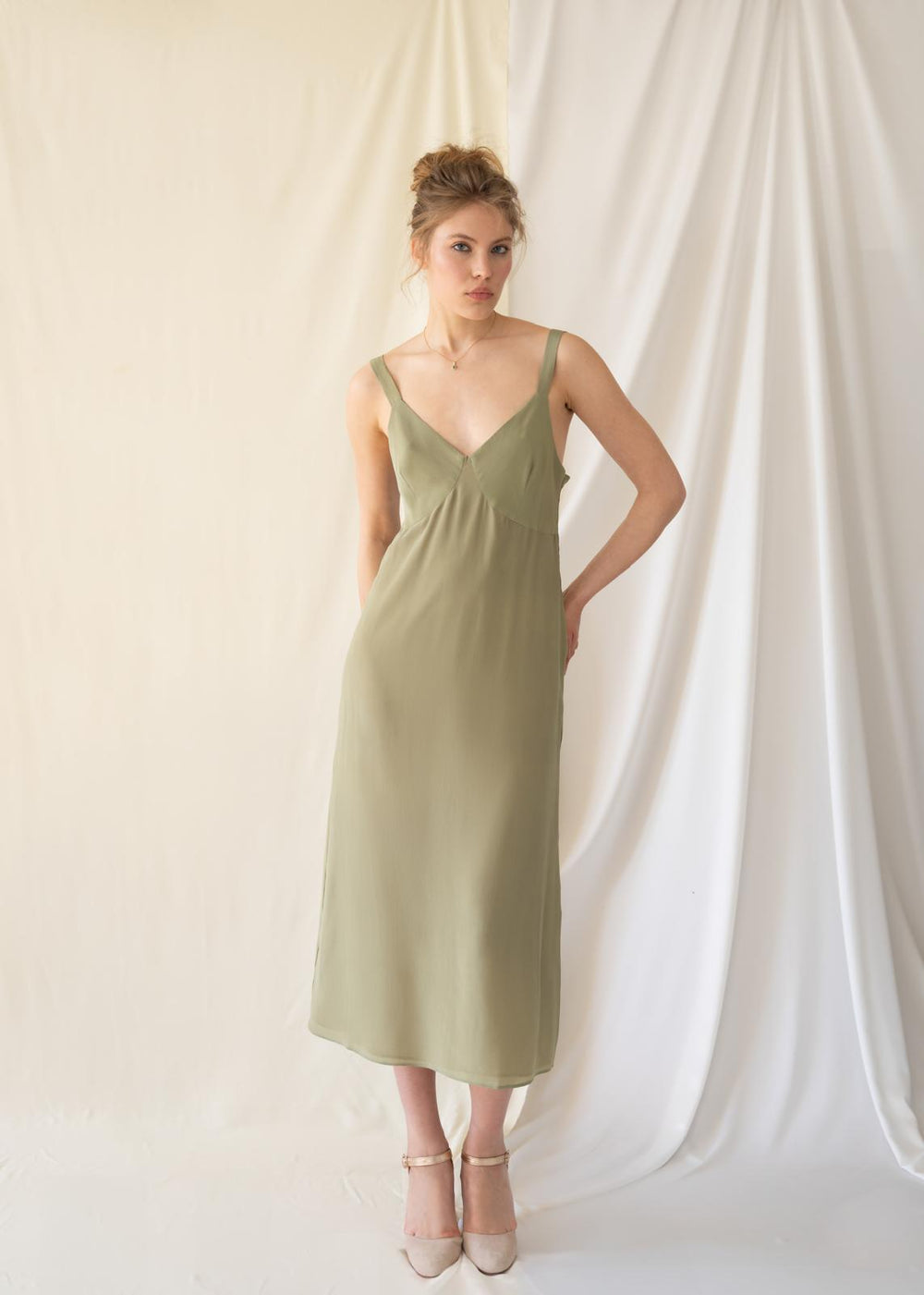 Robe Odette en vert olive