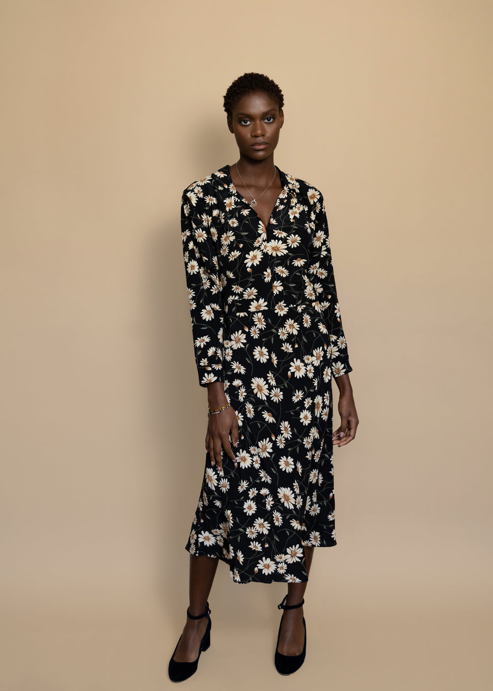 Carol dress in Daisy Night